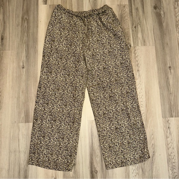 Abercrombie & Fitch Pants - Abercrombie & Fitch 90s/2000s VTG Black and beige floral Patterned Pants